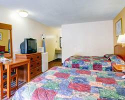 Hotel Econo Lodge Near Motor Speedway