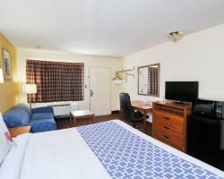 Hotel Econo Lodge Near Motor Speedway
