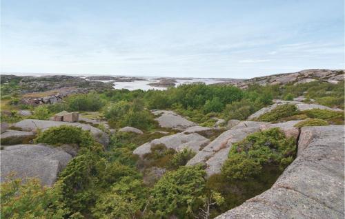 One-bedroom Holiday Home In Hunnebostrand