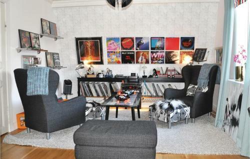 Three-bedroom Holiday Home In Karlstad