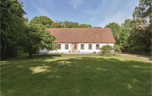 Five-bedroom Holiday Home In Klippan