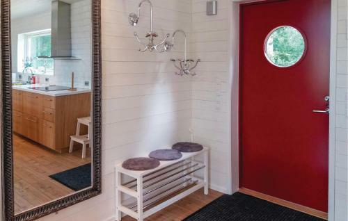Three-bedroom Holiday Home In Kopingsvik