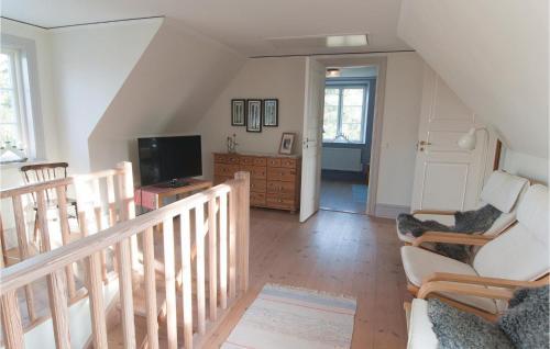 Four-bedroom Holiday Home In Larbro