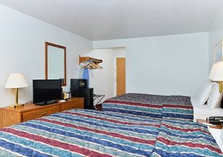 Hotel Rodeway Inn & Suites