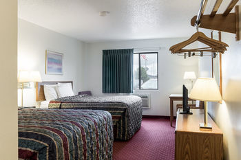 Hotel Rodeway Inn & Suites