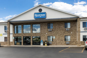 Hotel Rodeway Inn & Suites
