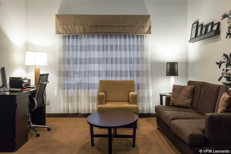 Hotel Sleep Inn At Six Flags