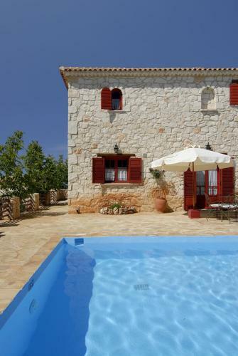 Villa Aresti Mountain Resort