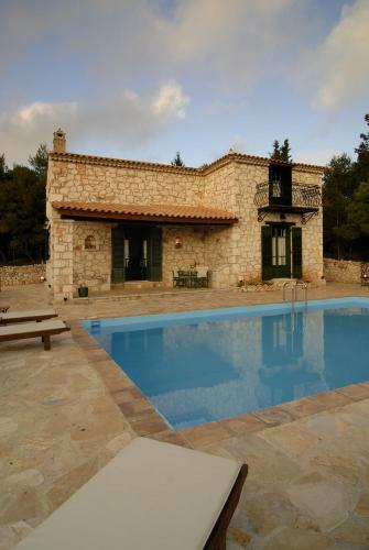 Villa Aresti Mountain Resort