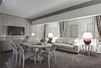 Hotel Almira