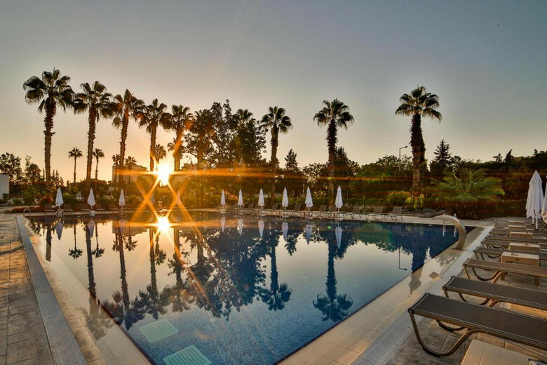 Nashira City Resort Hotel
