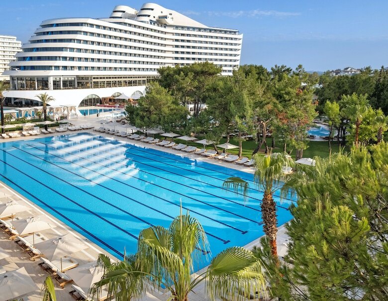 Titanic Beach & Resort De Luxe Hotel