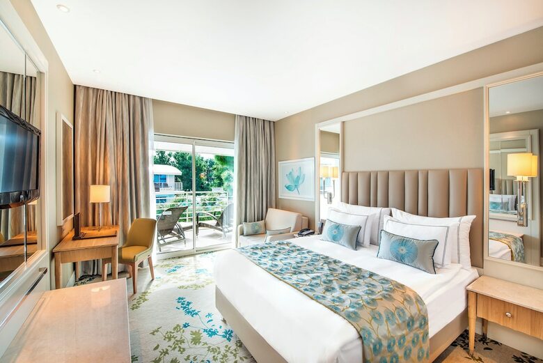 Titanic Beach & Resort De Luxe Hotel