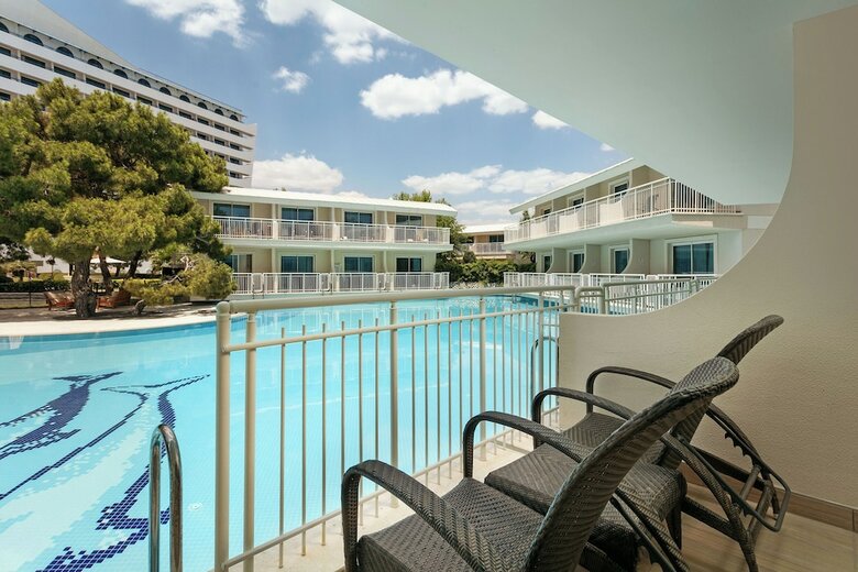 Titanic Beach & Resort De Luxe Hotel