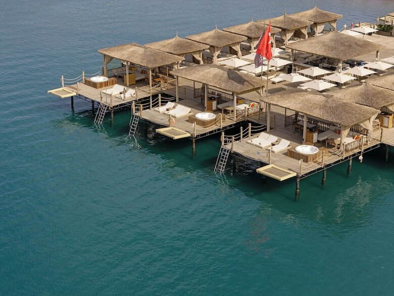 Titanic Beach & Resort De Luxe Hotel