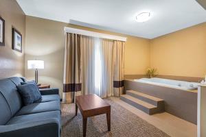 Hotel Comfort Inn & Suites