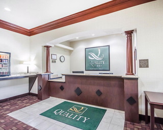 Hotel Comfort Suites