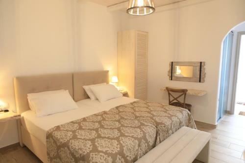 Hotel Theasis Luxury Suites