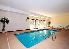 Hotel Comfort Inn & Suites