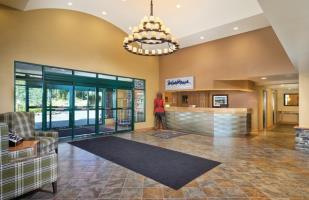 Hotel Resort At Canmore Banff