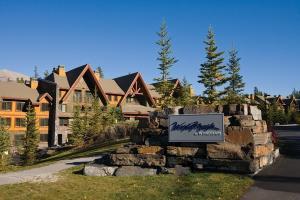 Hotel Resort At Canmore Banff