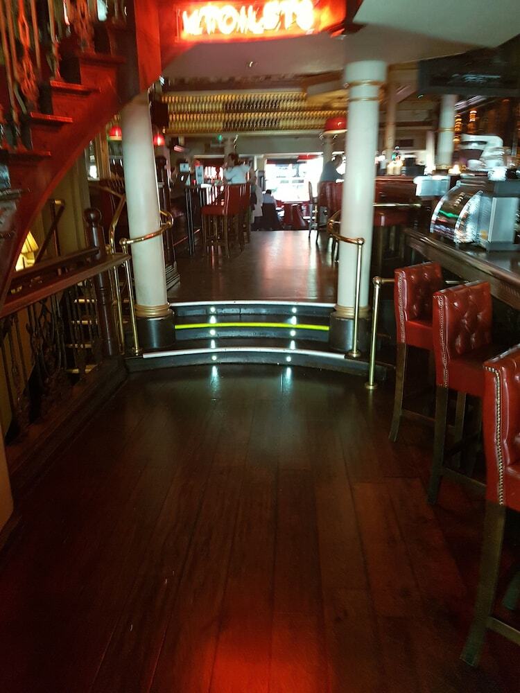 Mercantile Hotel