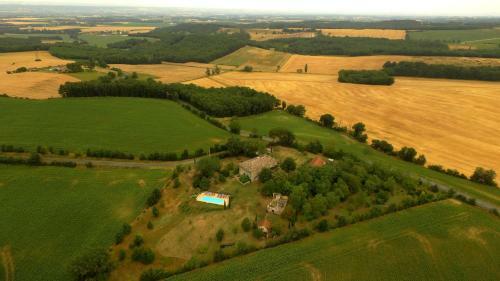 Bed & Breakfast Au Mas Des Calmettes