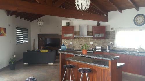 Casa Con Vista A Las Sierras De Carlos Paz