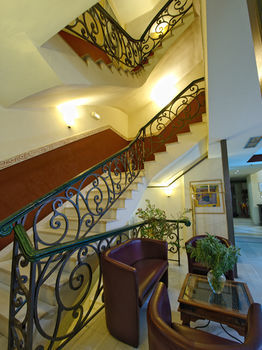 Hotel Kinissi Palace