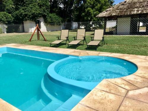 Casa De Campo Y Mar "estancia El Rezongo" Pehuen Co