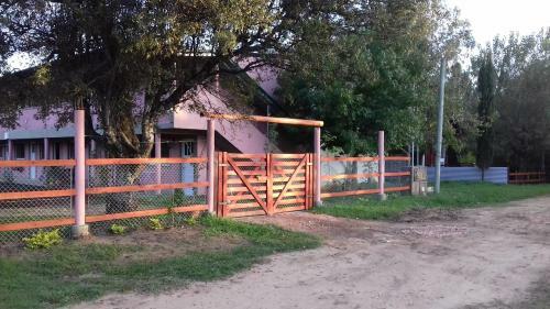 Lodge Monosambientes Colon