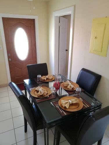 Exumaescape