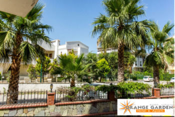 Hotel Orange Garden Apartments