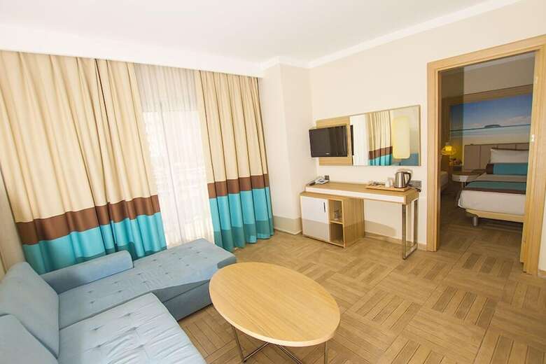 Hotel Blue Bay Platinum