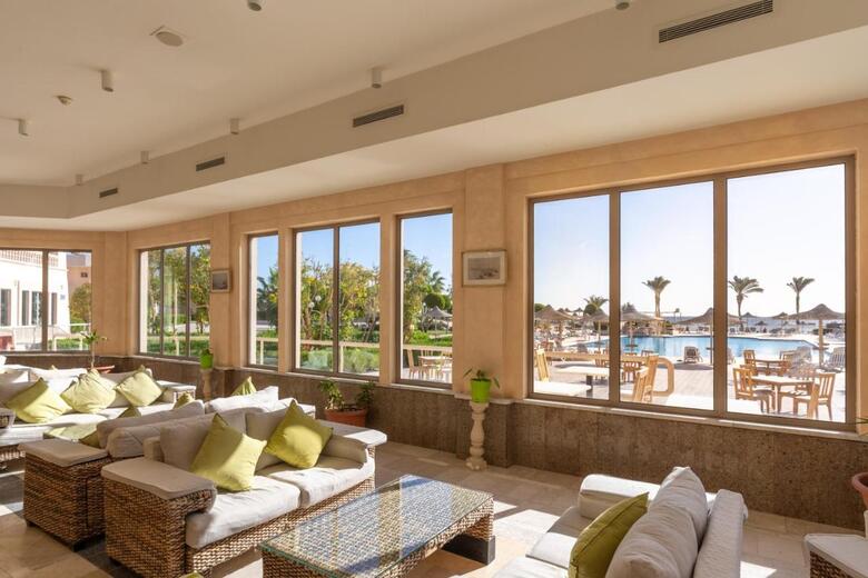 Hotel Shoni Bay Resort