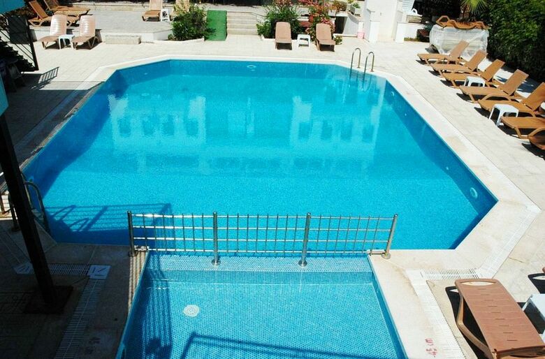 Hotel Cemre