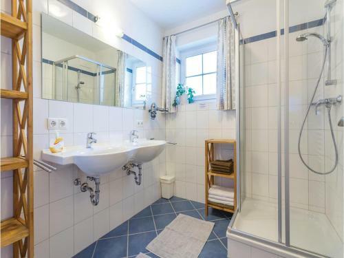 Three-bedroom Apartment In Flachau