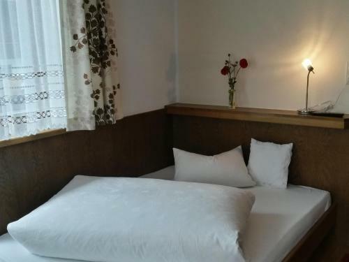 Posada Gasthof Pension Traube