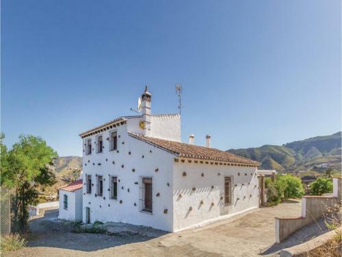 Five-bedroom Holiday Home In Almachar