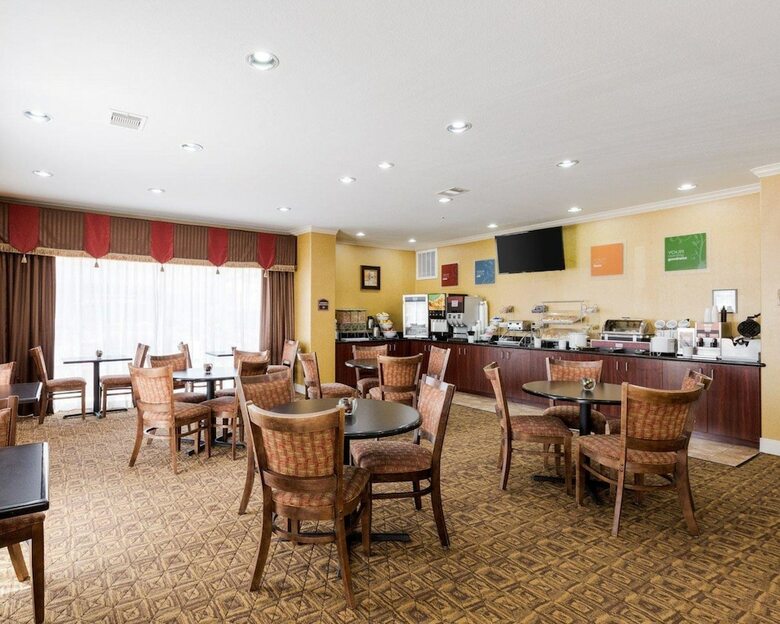 Hotel Comfort Suites Pearland - South Houston