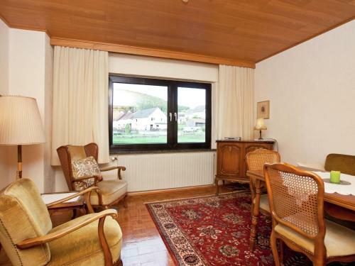 Cozy Holiday Home In Wallenborn With Garden