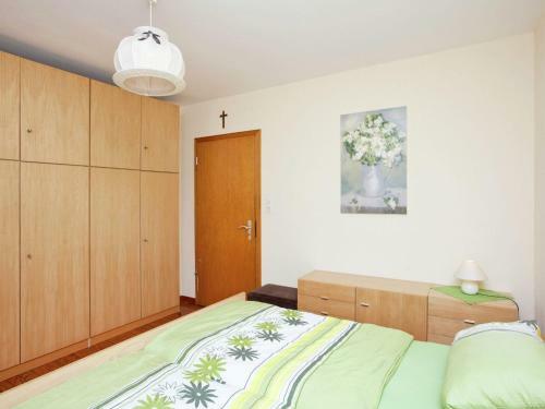 Cozy Holiday Home In Wallenborn With Garden