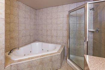 Holiday Inn Express Hotel & Suites Pharr