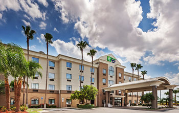 Holiday Inn Express Hotel & Suites Pharr
