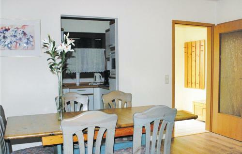 Five-bedroom Holiday Home Reimboldsh�user 05