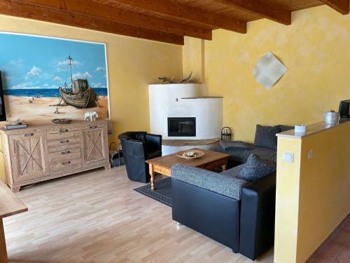Cozy Cabin Near Sea In Pepelow