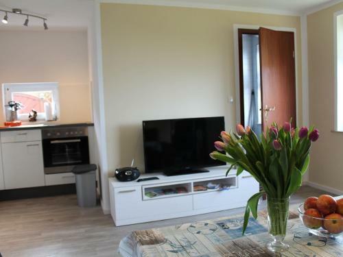 Waterfront Bungalow In Pepelow Near Sea Beach