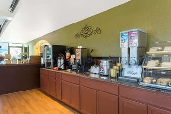 Hotel Days Inn Savannah Airport