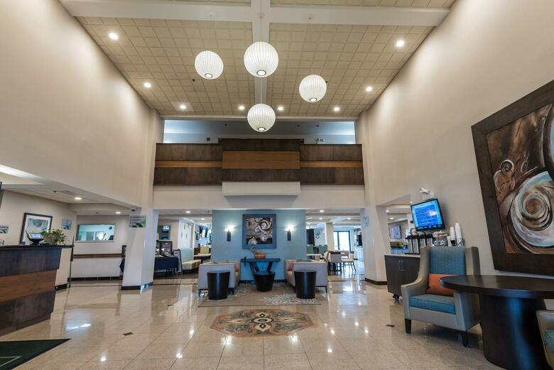Hotel Wingate By Wyndham Schaumburg / Convention Center