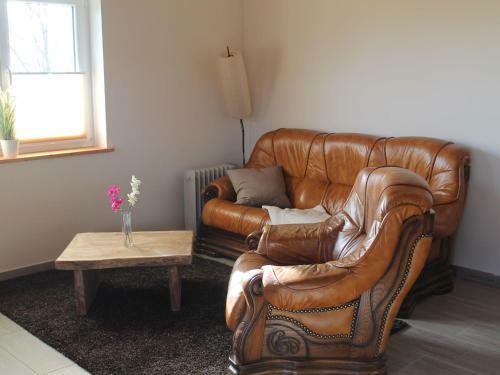 Comfy Farmhouse In Brusow With Garden